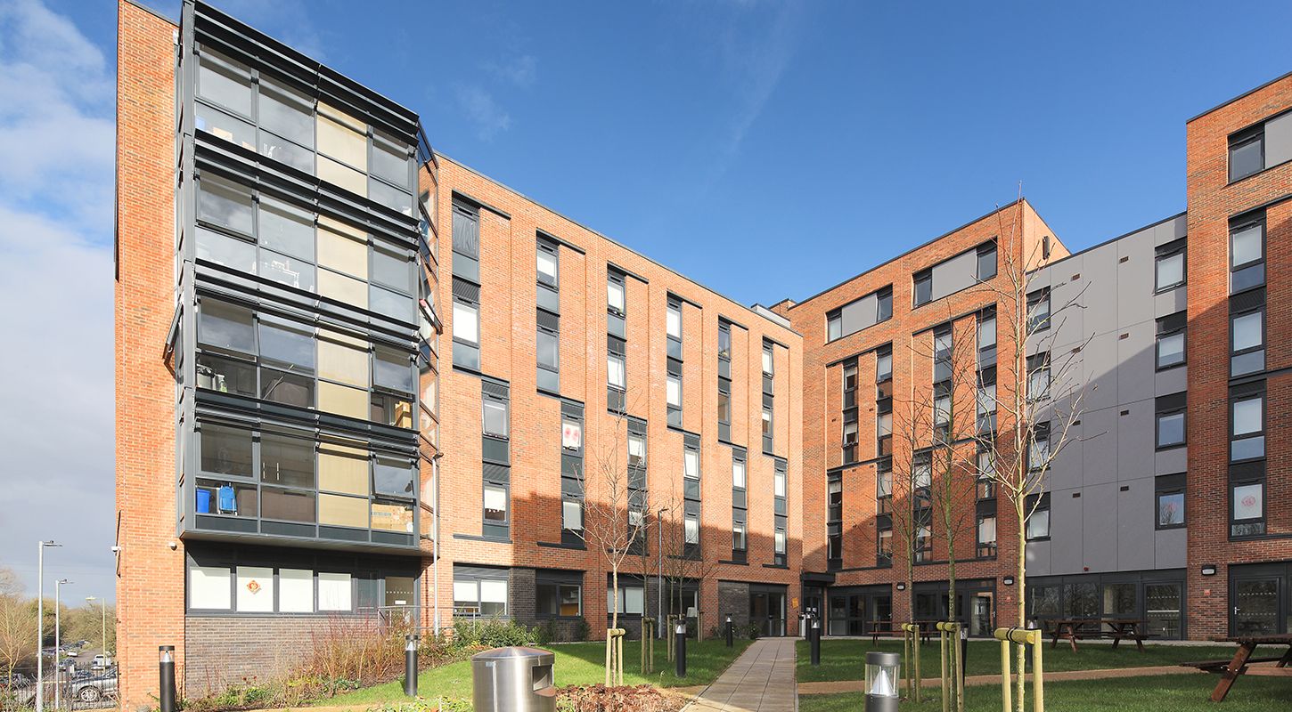Riverside Way