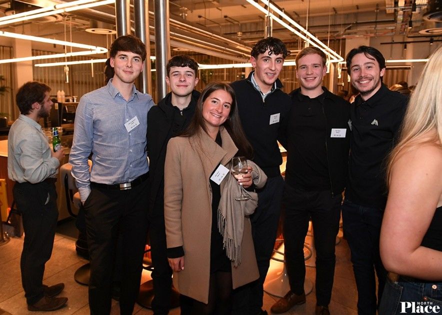 Place Young Things 01